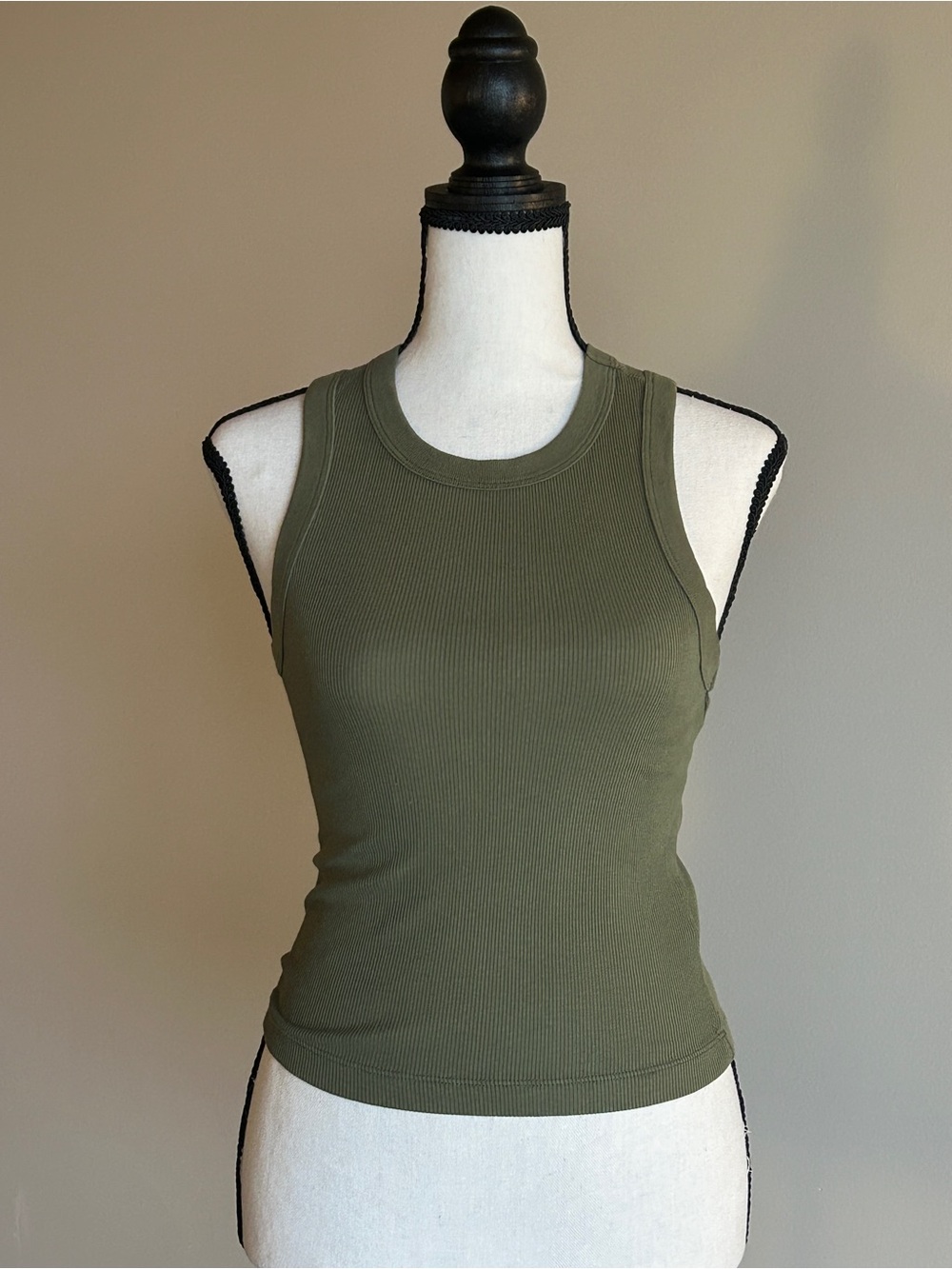 Dynamite Olive Green Ribbed Razorback Tank Top Small - Picture 3 of 7